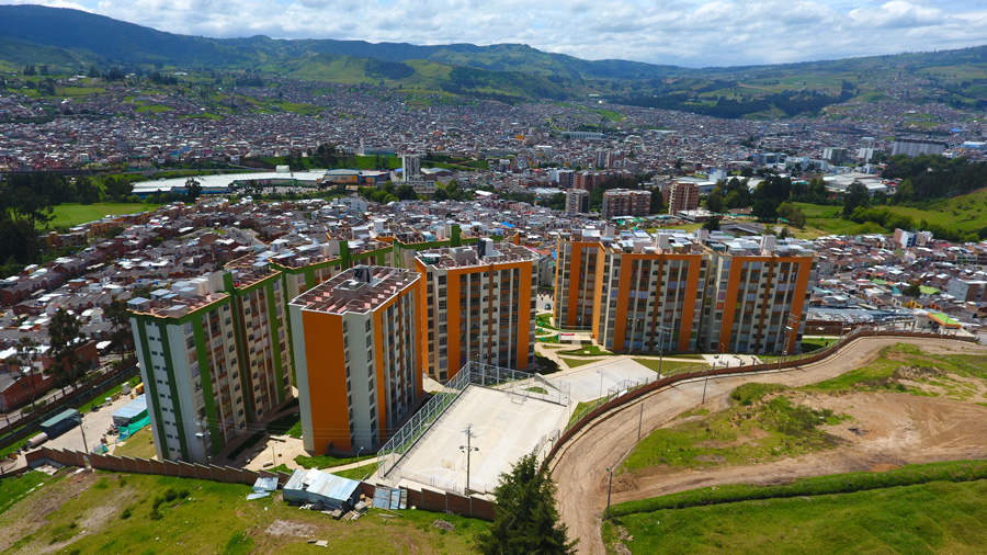Arq. Juan Carlos Cuellar, Multifamiliar